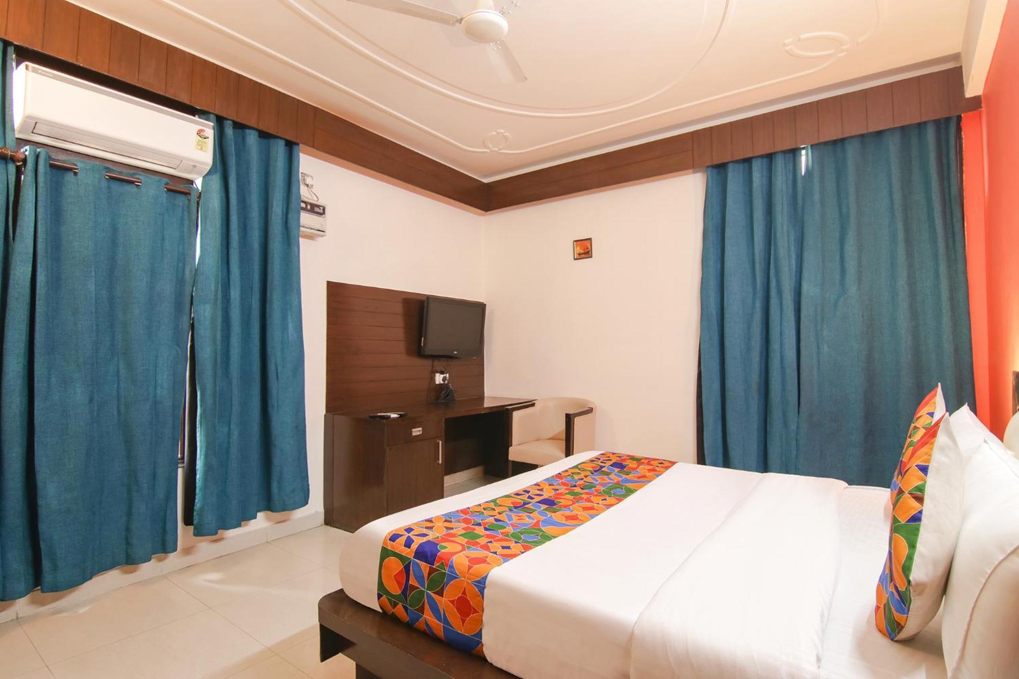 Fabhotel The Lavish Villa Badshahpur 外观 照片