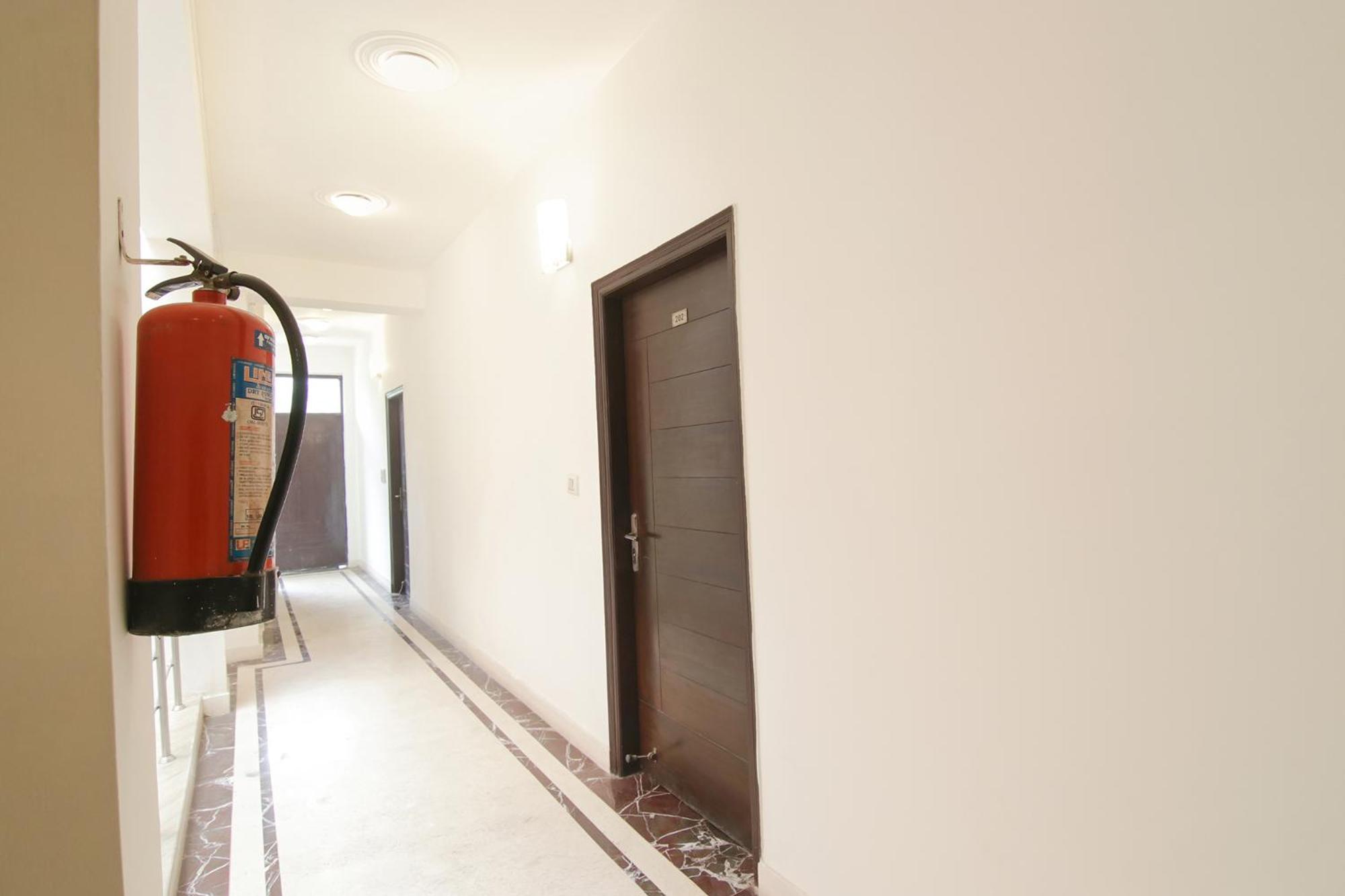 Fabhotel The Lavish Villa Badshahpur 外观 照片