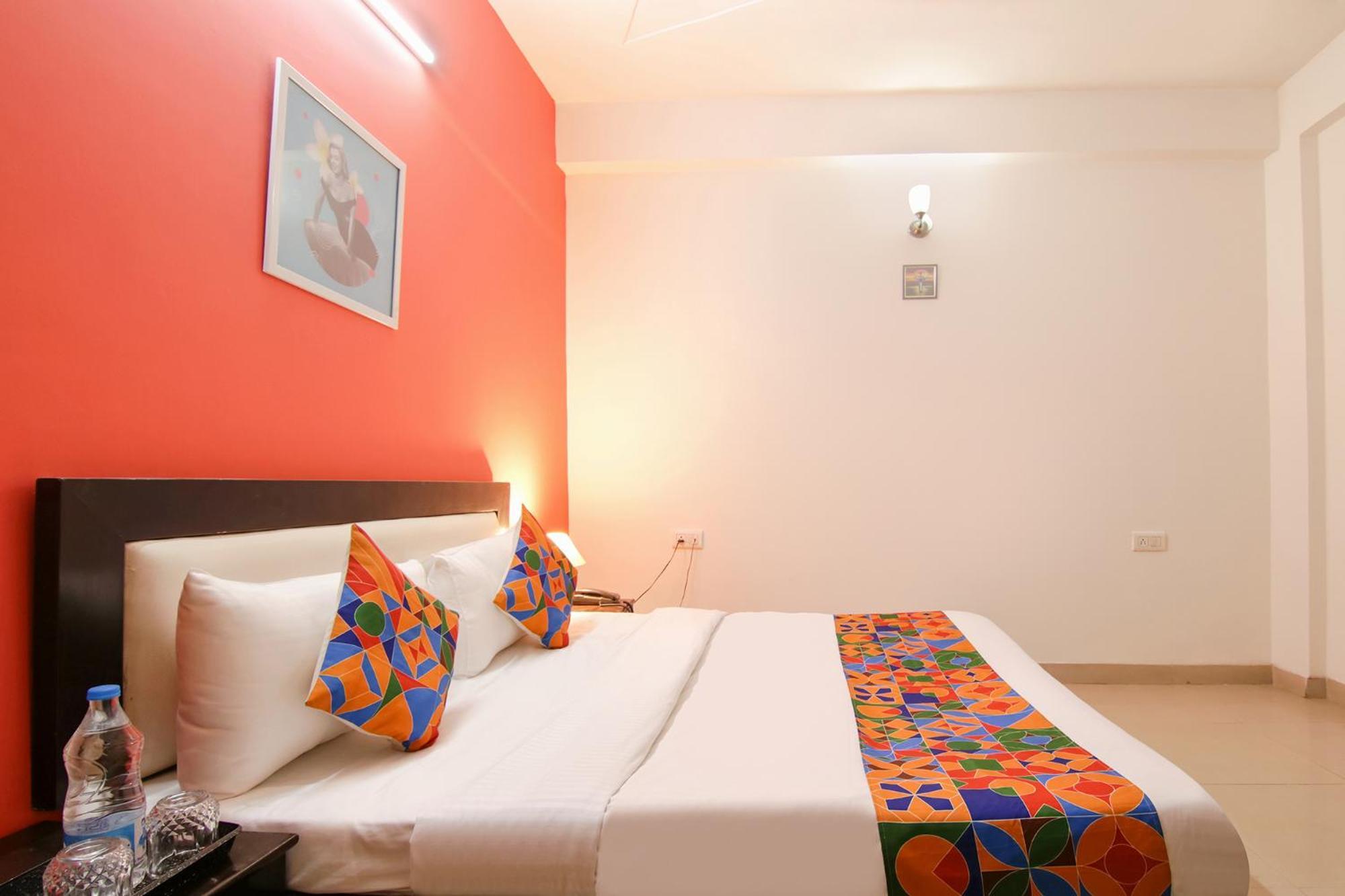 Fabhotel The Lavish Villa Badshahpur 外观 照片