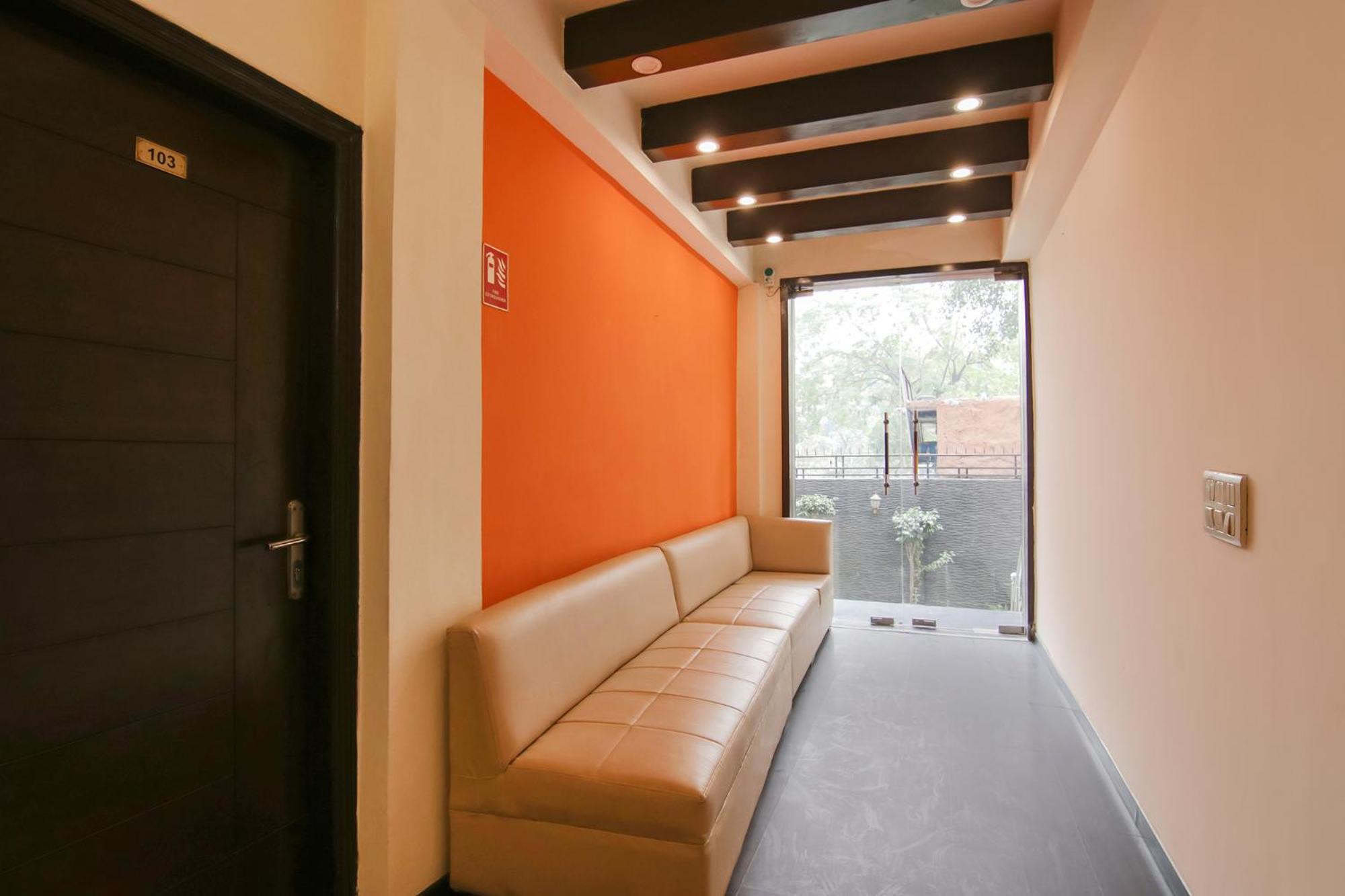 Fabhotel The Lavish Villa Badshahpur 外观 照片