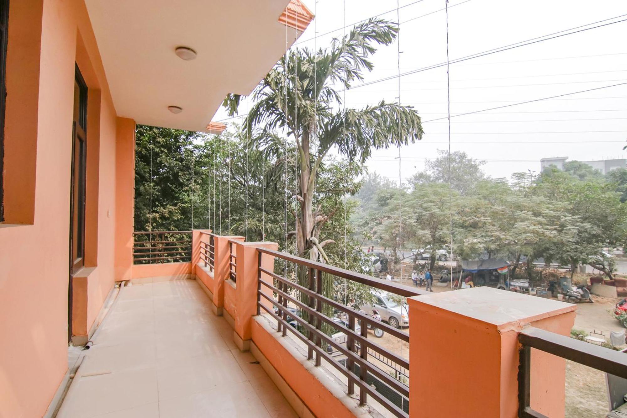 Fabhotel The Lavish Villa Badshahpur 外观 照片